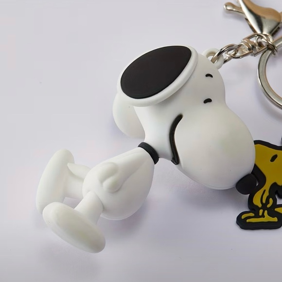 Snoopy Keychain with Purple Strap, NEW - Picture 5 of 7